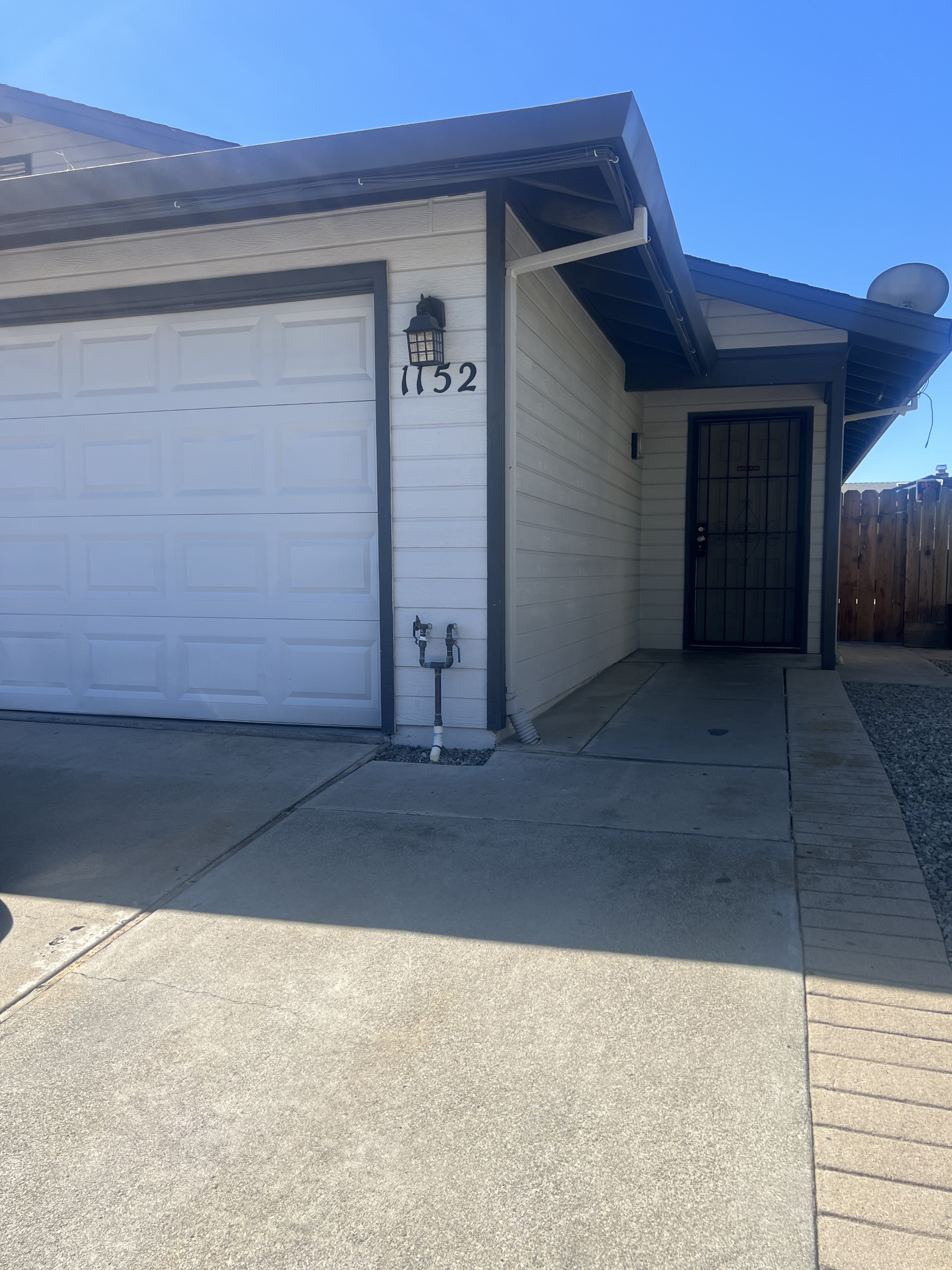 1152 Johnson Ct